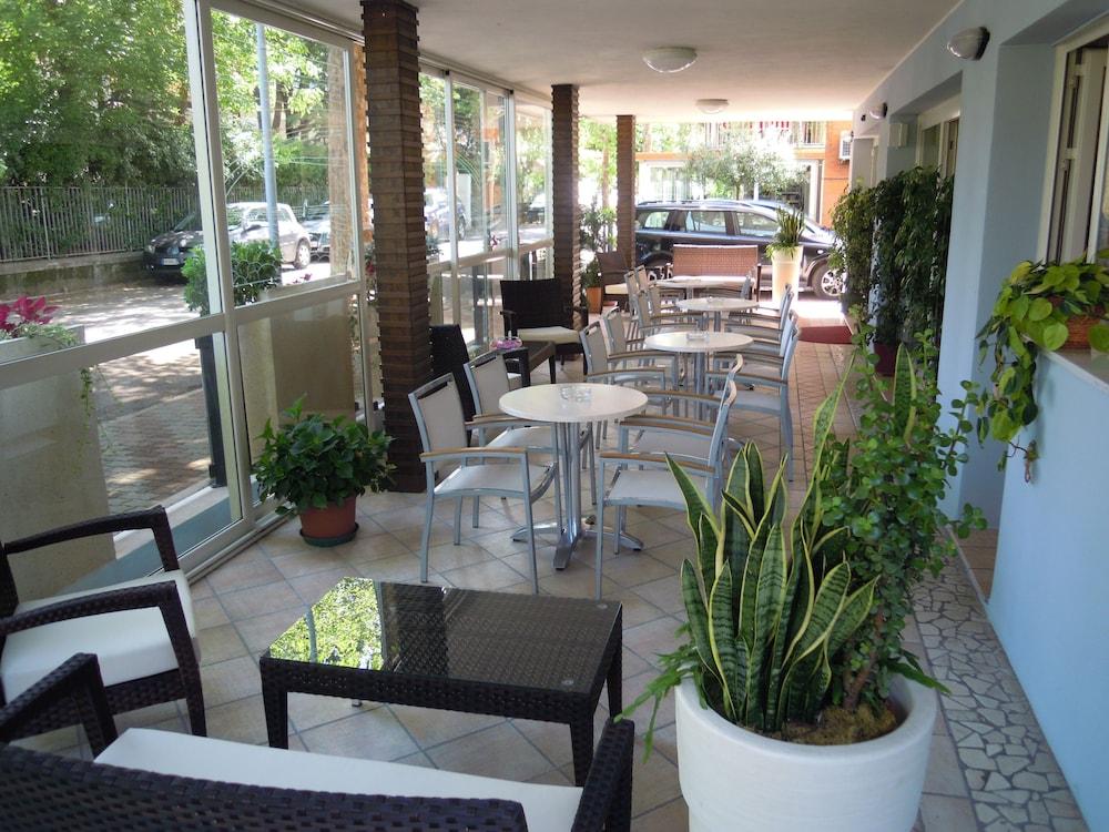 Hotel Solidea ริมินี ภายนอก รูปภาพ